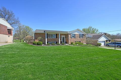 5750 Nickview Dr, Cincinnati, OH 45247 photo 2