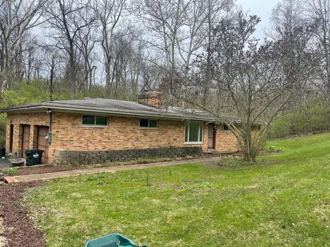 7906 Forest Rd, Cincinnati, OH 45255 photo 3