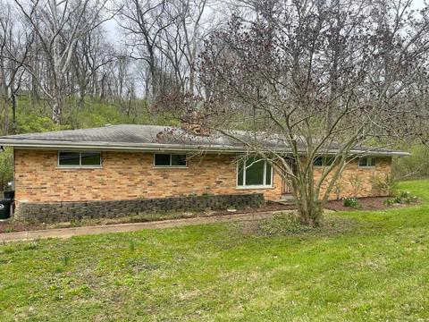 7906 Forest Rd, Cincinnati, OH 45255 photo 2