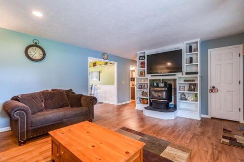 5254 Aber Rd, Williamsburg, OH 45176 photo 4