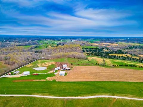 699 Robinson Hollow Rd, West Union, OH 45693