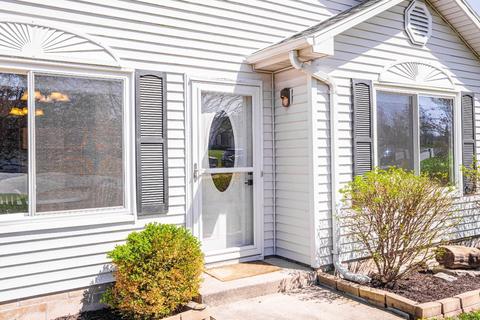 318 Ridgeview Ln, Monroe, OH 45050 photo 2