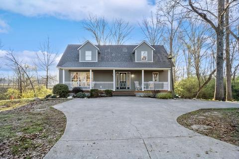 6104 Newtonsville Rd, Goshen, OH 45122