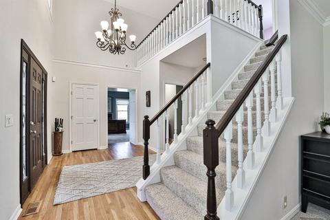 10903 Allenhurst Blvd, Blue Ash, OH 45241 photo 3