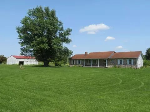 10671 St Rt 124, Hillsboro, OH 45133