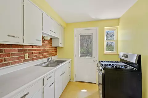 1262 Prospect Pl, Cincinnati, OH 45231 photo 10
