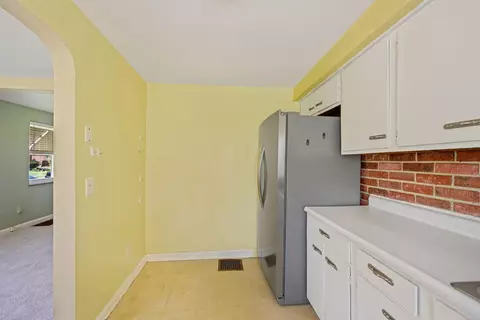 1262 Prospect Pl, Cincinnati, OH 45231 photo 9