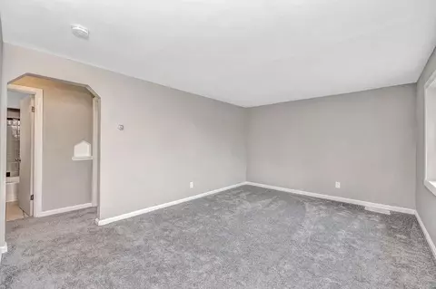 3313 Ebenezer Rd, Cincinnati, OH 45248 photo 6