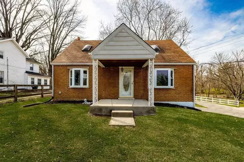 3313 Ebenezer Rd, Cincinnati, OH 45248 photo 1