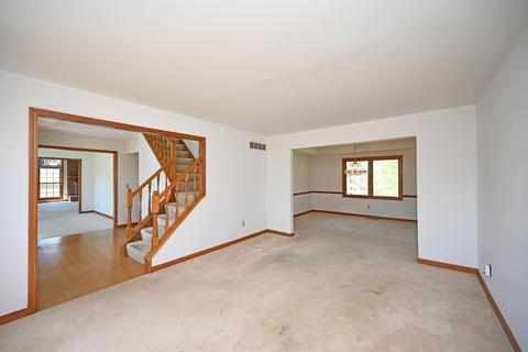 3805 Arbor Ln, Cincinnati, OH 45255 photo 4