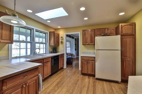 1040 Chatterton Dr, Cincinnati, OH 45231 photo 14