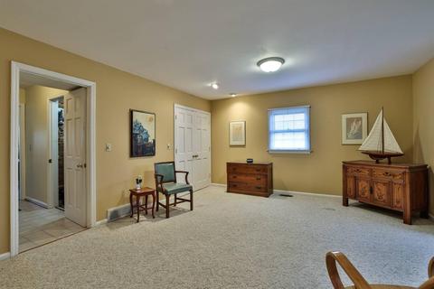 1040 Chatterton Dr, Cincinnati, OH 45231 photo 31
