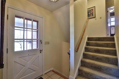 1040 Chatterton Dr, Cincinnati, OH 45231 photo 6