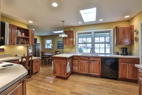 1040 Chatterton Dr, Cincinnati, OH 45231 photo 13