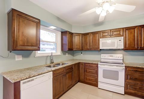 1712 Hilltree Dr, Cincinnati, OH 45255 photo 7
