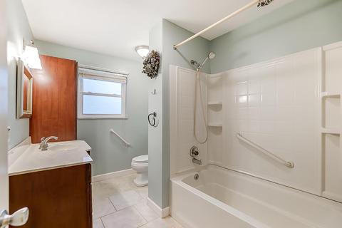 1712 Hilltree Dr, Cincinnati, OH 45255 photo 17