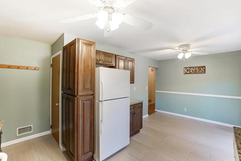 1712 Hilltree Dr, Cincinnati, OH 45255 photo 9