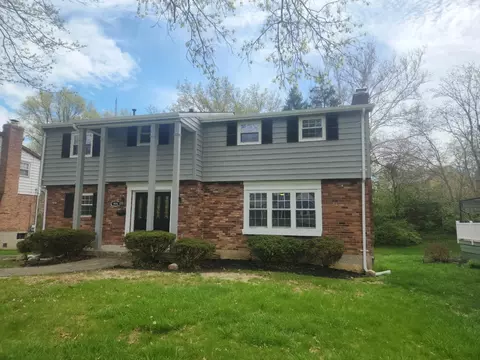 995 Springbrook Dr, Cincinnati, OH 45224 photo 1