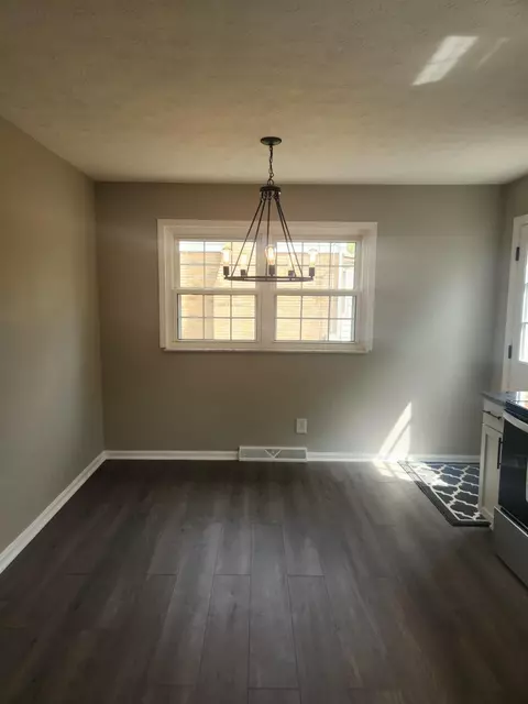 995 Springbrook Dr, Cincinnati, OH 45224 photo 8