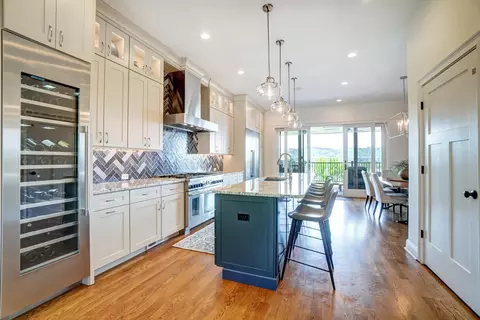 2475 Riverside Dr, Cincinnati, OH 45202 photo 9