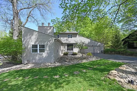 7036 Royalgreen Dr, Cincinnati, OH 45244 photo 2