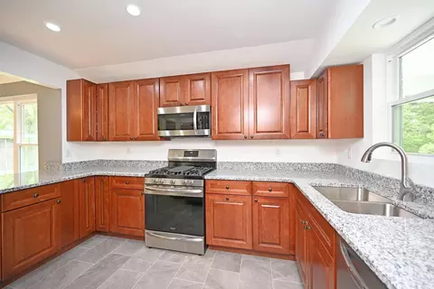 5301 Donjoy Dr, Blue Ash, OH 45242 photo 13
