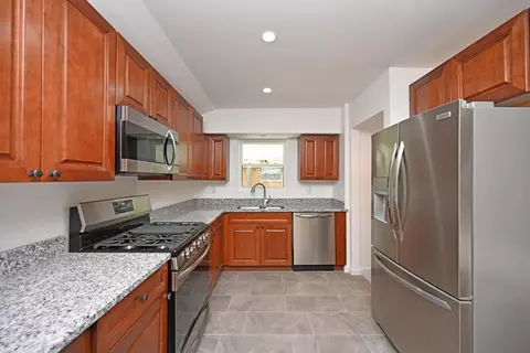 5301 Donjoy Dr, Blue Ash, OH 45242 photo 12
