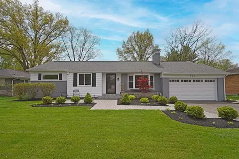 5301 Donjoy Dr, Blue Ash, OH 45242 photo 1