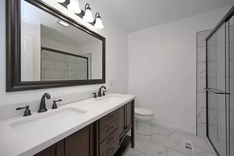 5301 Donjoy Dr, Blue Ash, OH 45242 photo 18