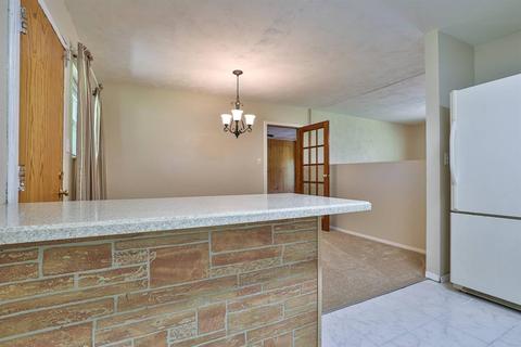 8704 Neptune Dr, Cincinnati, OH 45231 photo 15