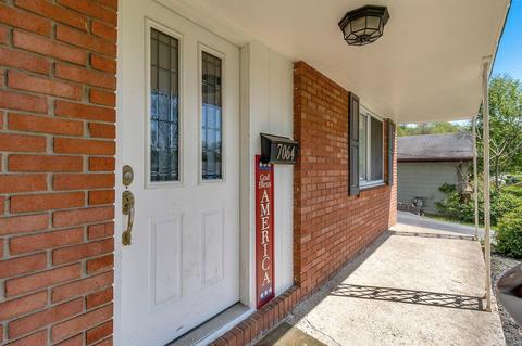 7064 Monongahela Dr, Cincinnati, OH 45244 photo 4