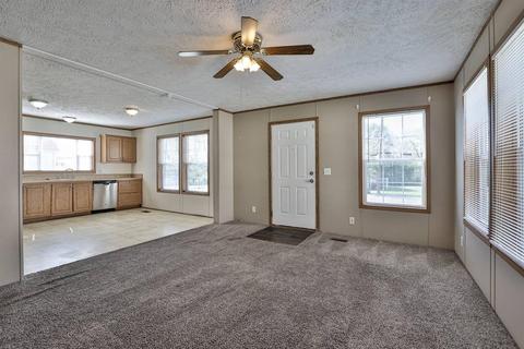 1360 Chamberlain Ave, Lincoln Heights, OH 45215 photo 4