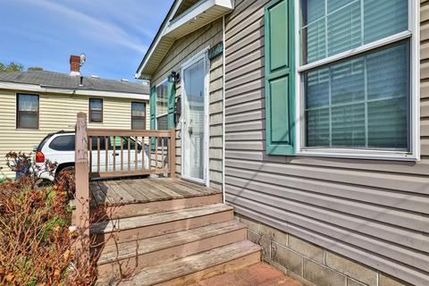 1360 Chamberlain Ave, Lincoln Heights, OH 45215 photo 3