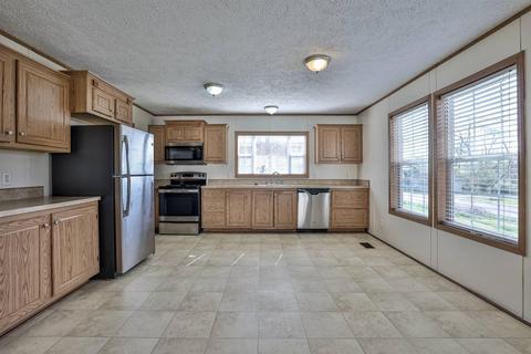 1360 Chamberlain Ave, Lincoln Heights, OH 45215 photo 7