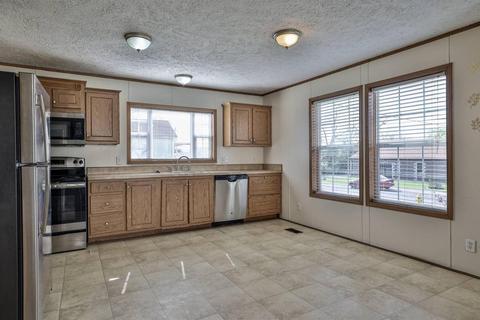 1360 Chamberlain Ave, Lincoln Heights, OH 45215 photo 9