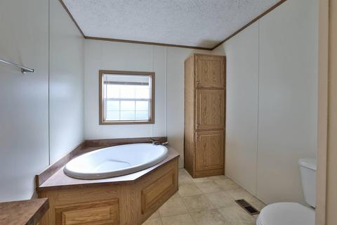 1360 Chamberlain Ave, Lincoln Heights, OH 45215 photo 15