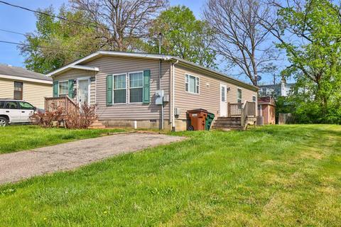1360 Chamberlain Ave, Lincoln Heights, OH 45215 photo 2