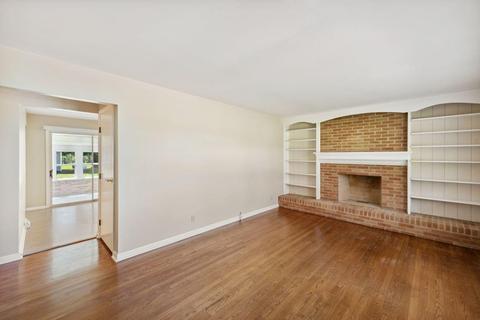 809 Locust Corner Rd, Cincinnati, OH 45245 photo 4