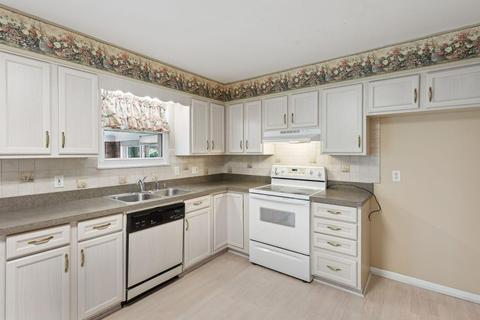 809 Locust Corner Rd, Cincinnati, OH 45245 photo 8