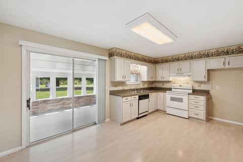 809 Locust Corner Rd, Cincinnati, OH 45245 photo 7