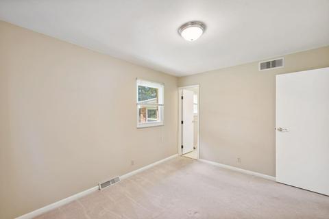 809 Locust Corner Rd, Cincinnati, OH 45245 photo 18