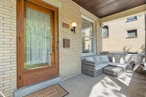 660 Riddle Rd, Cincinnati, OH 45220 photo 3