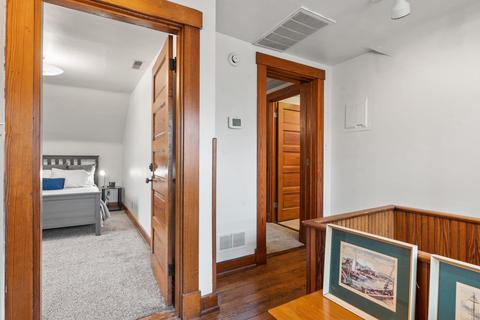 660 Riddle Rd, Cincinnati, OH 45220 photo 23