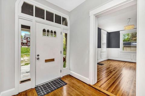 308 Kinsey Ave, Cincinnati, OH 45219 photo 2