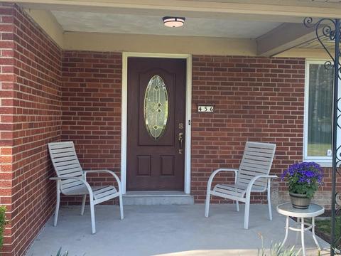 456 Meadowcrest Rd, Cincinnati, OH 45231 photo 2
