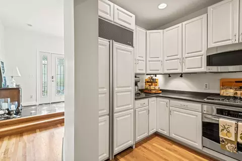 976 Hatch St, Cincinnati, OH 45202 photo 7