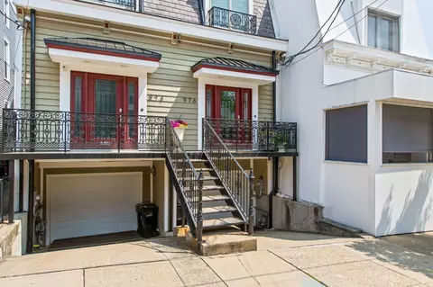 976 Hatch St, Cincinnati, OH 45202 photo 2