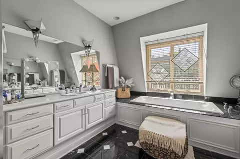 976 Hatch St, Cincinnati, OH 45202 photo 34