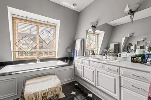 976 Hatch St, Cincinnati, OH 45202 photo 33