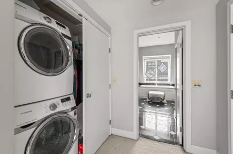 976 Hatch St, Cincinnati, OH 45202 photo 31